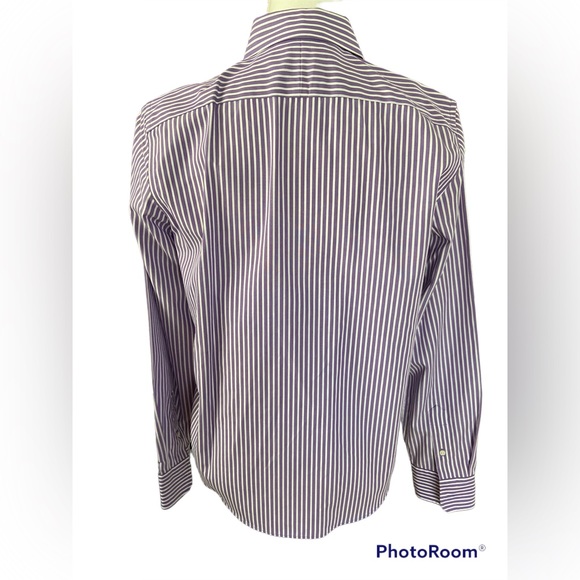 2/20$ Ralph Lauren women’s Shirt - Picture 2 of 3